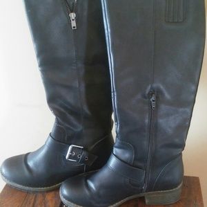 Leather boots. Size 7. Kohls brand SO.
